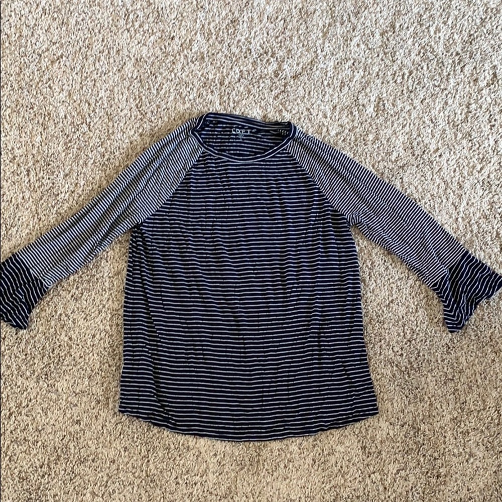 Women’s loft belle sleeve 3/4 tee. Size large